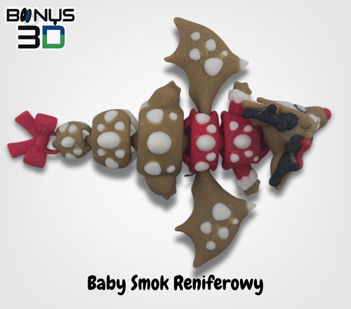 Baby Smok Reniferowy – detal czerwonego nosa i rogów figurki